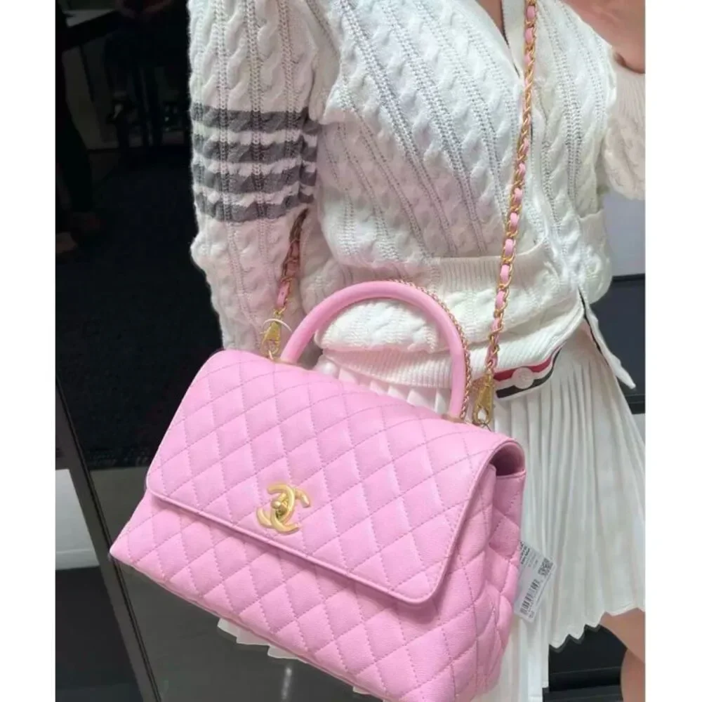 CHANEL brand color